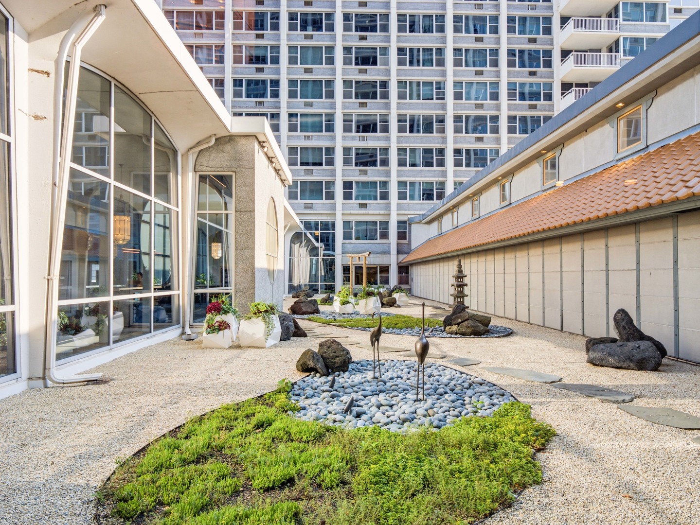 4250 N Marine Drive Unit: 1123