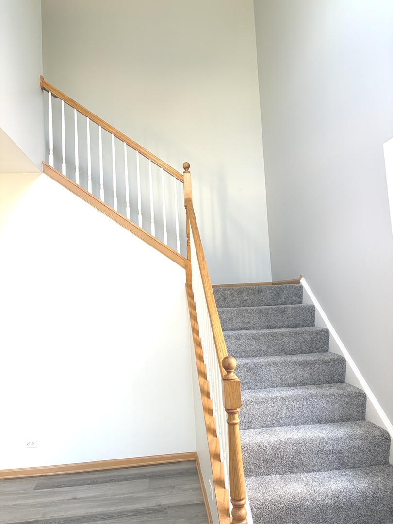 2384 LUNDQUIST Drive