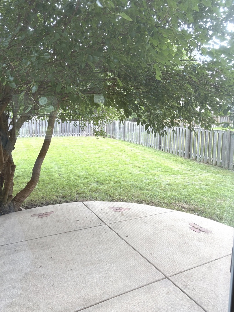 2384 LUNDQUIST Drive
