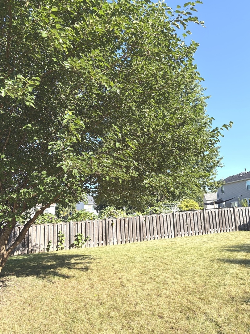 2384 LUNDQUIST Drive