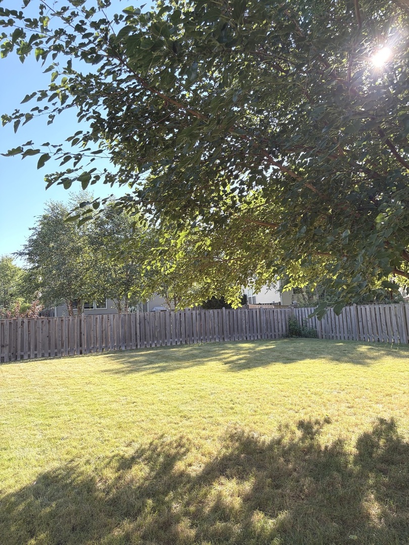 2384 LUNDQUIST Drive
