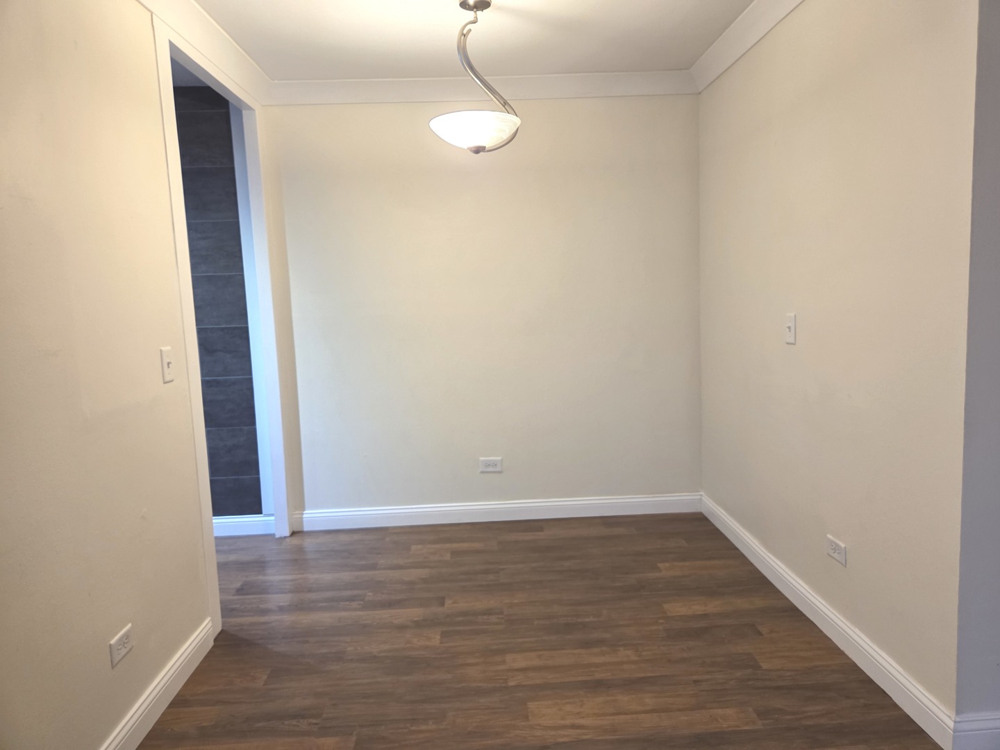 5950 N Kenmore Avenue Unit: 505