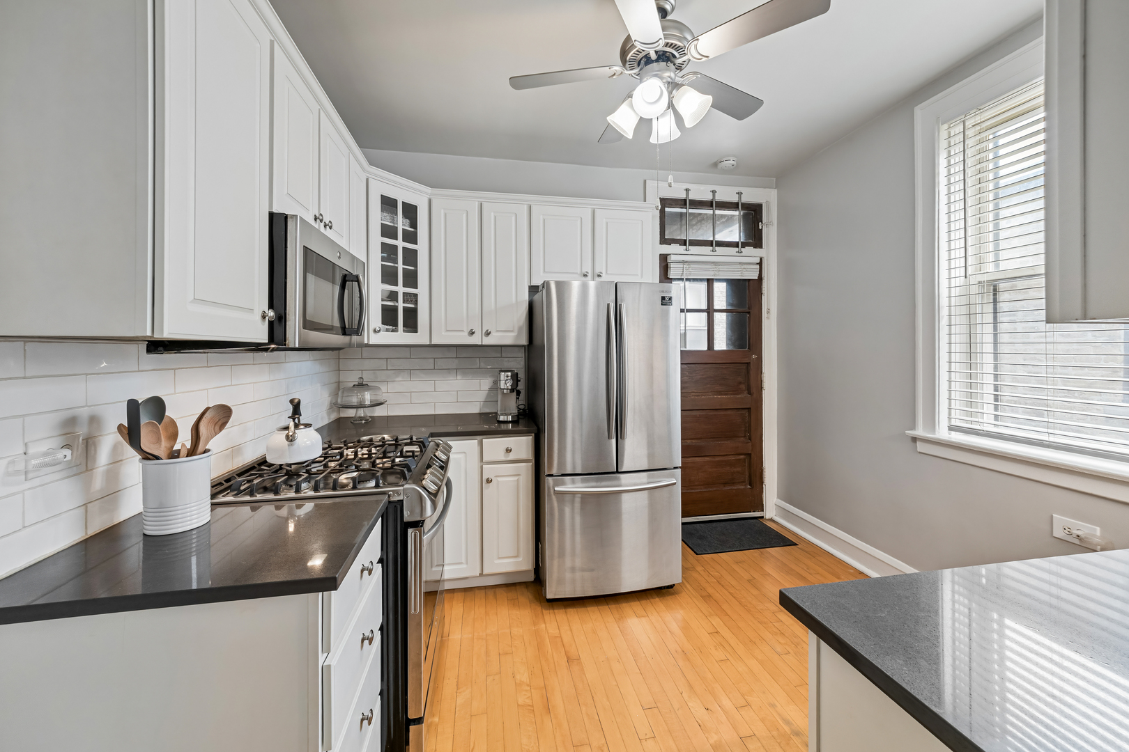 356 Ridge Avenue Unit: 6-3