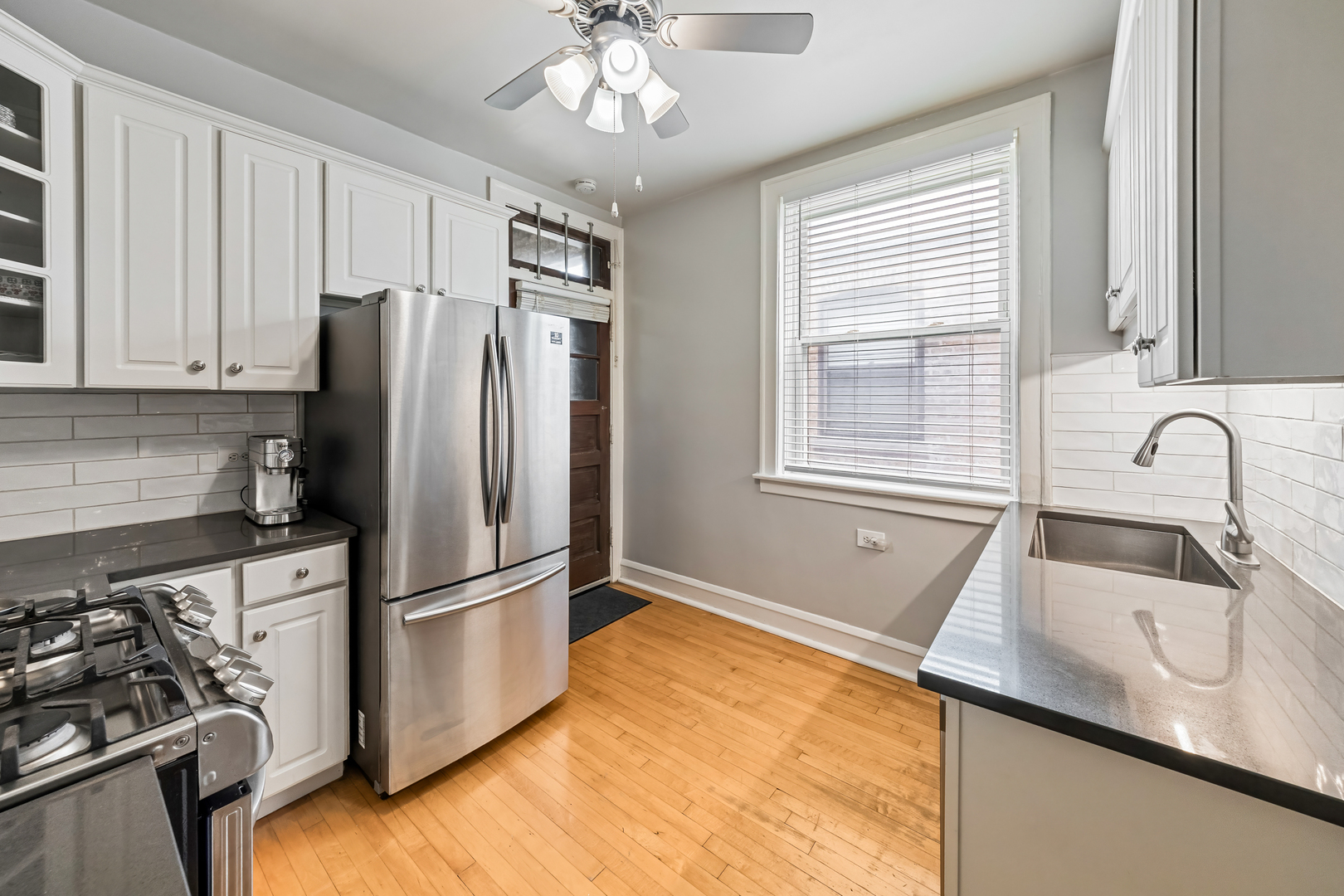 356 Ridge Avenue Unit: 6-3