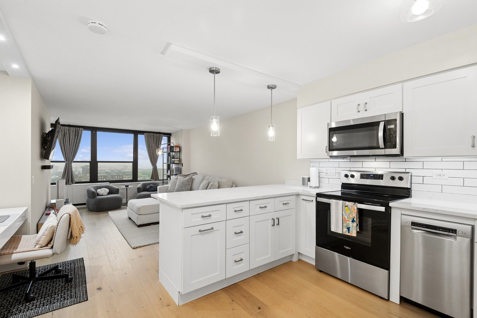 1560 N Sandburg Terrace Unit: 2109J