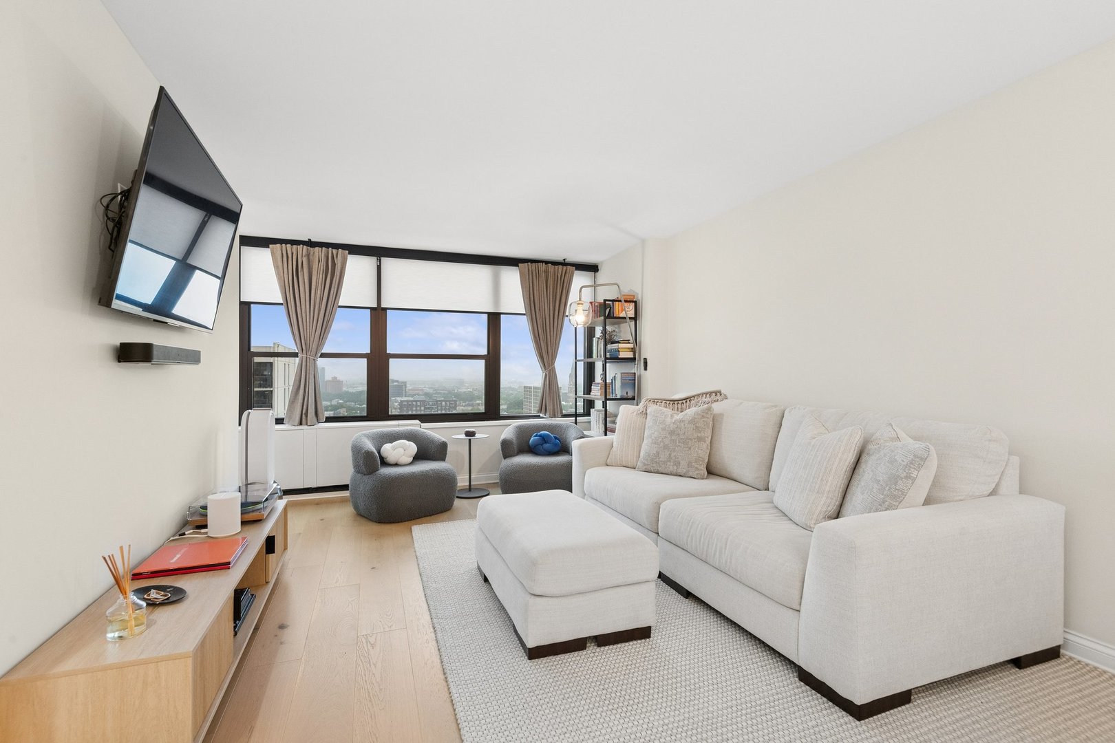 1560 N Sandburg Terrace Unit: 2109J