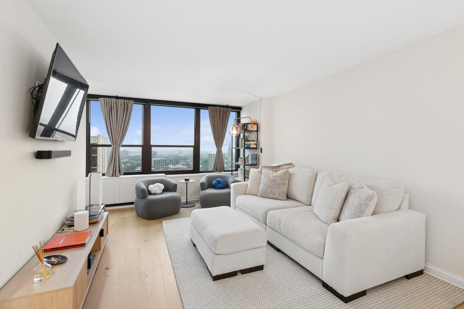 1560 N Sandburg Terrace Unit: 2109J