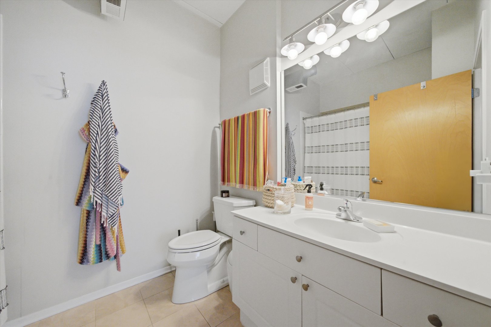1430 S MICHIGAN Avenue Unit: 409
