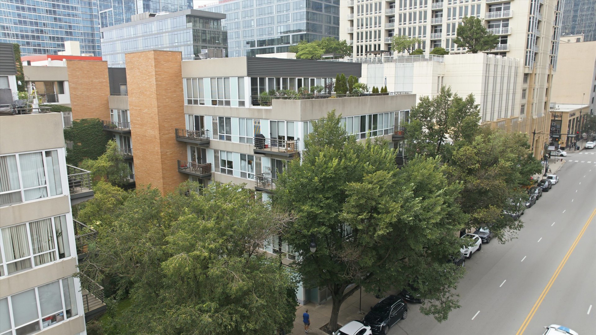 1430 S MICHIGAN Avenue Unit: 409
