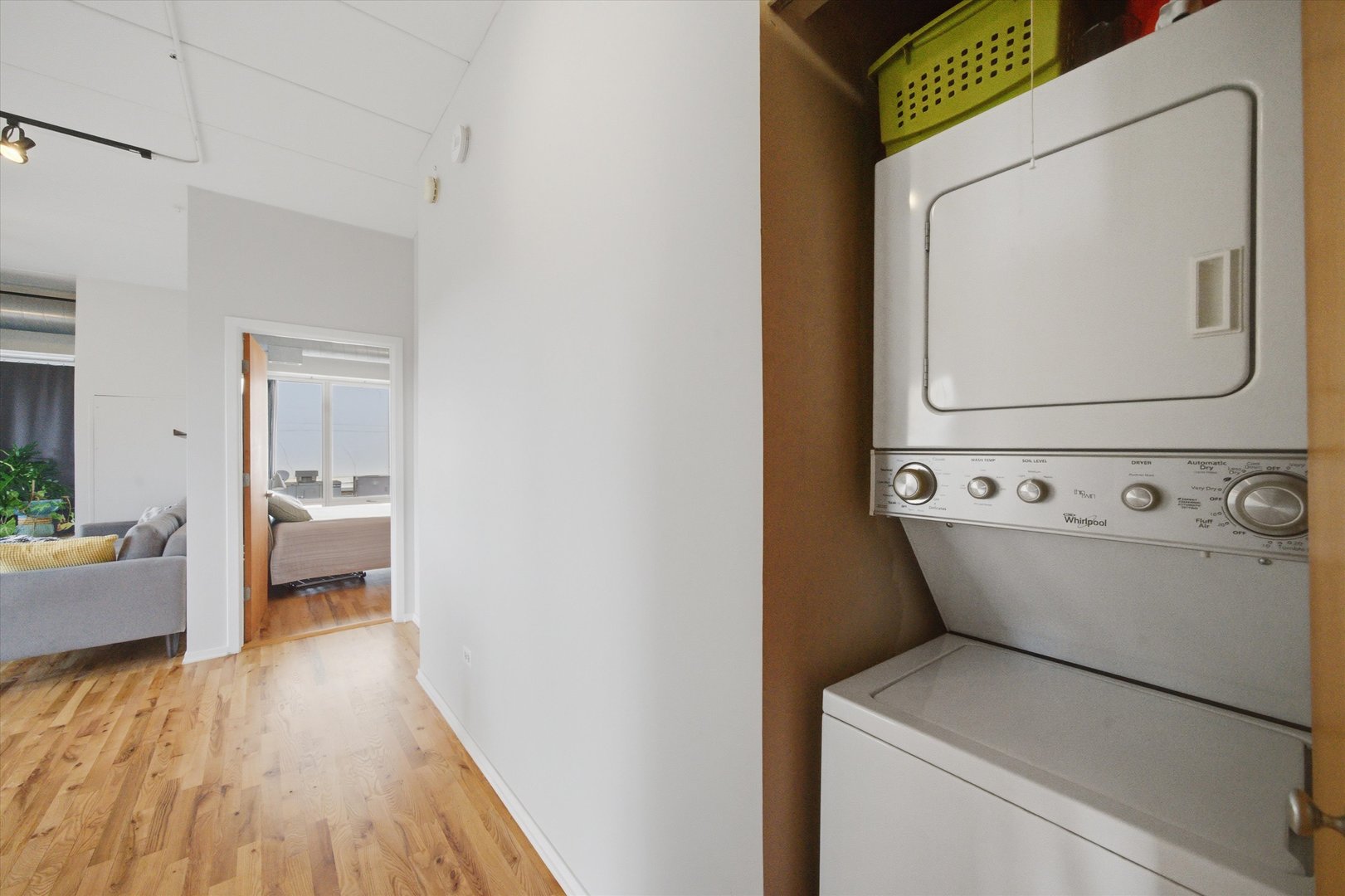 1430 S MICHIGAN Avenue Unit: 409