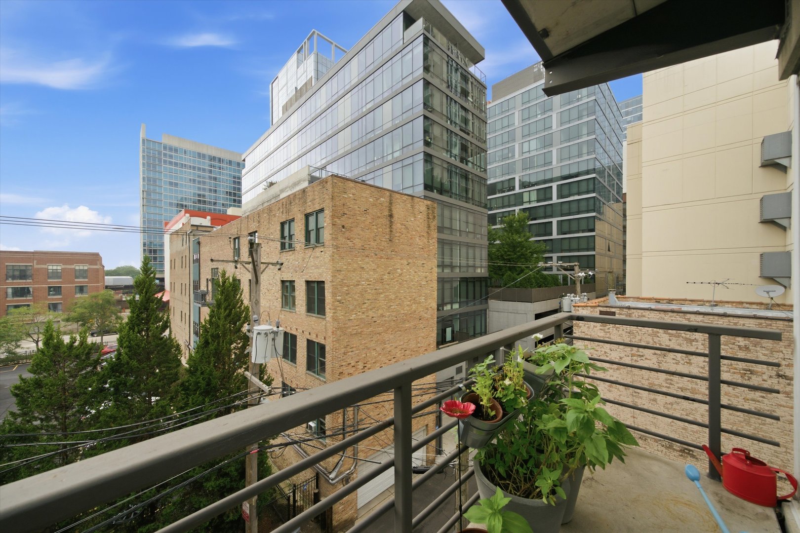 1430 S MICHIGAN Avenue Unit: 409