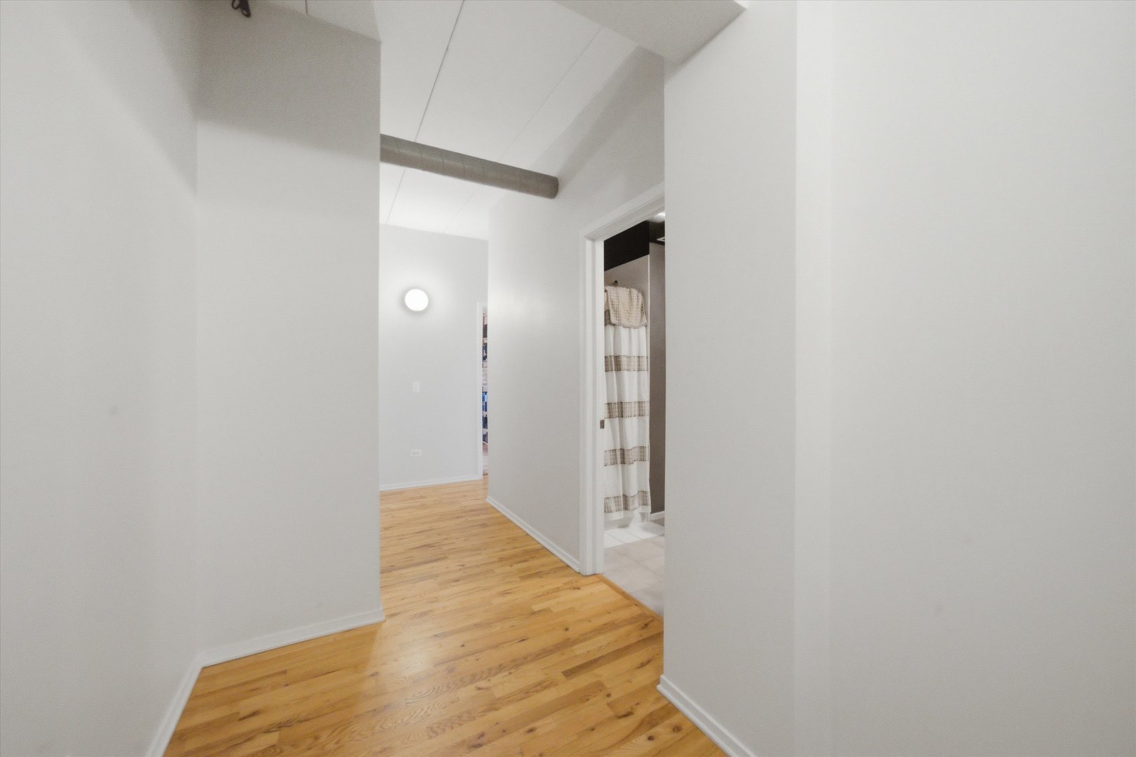 1430 S MICHIGAN Avenue Unit: 409