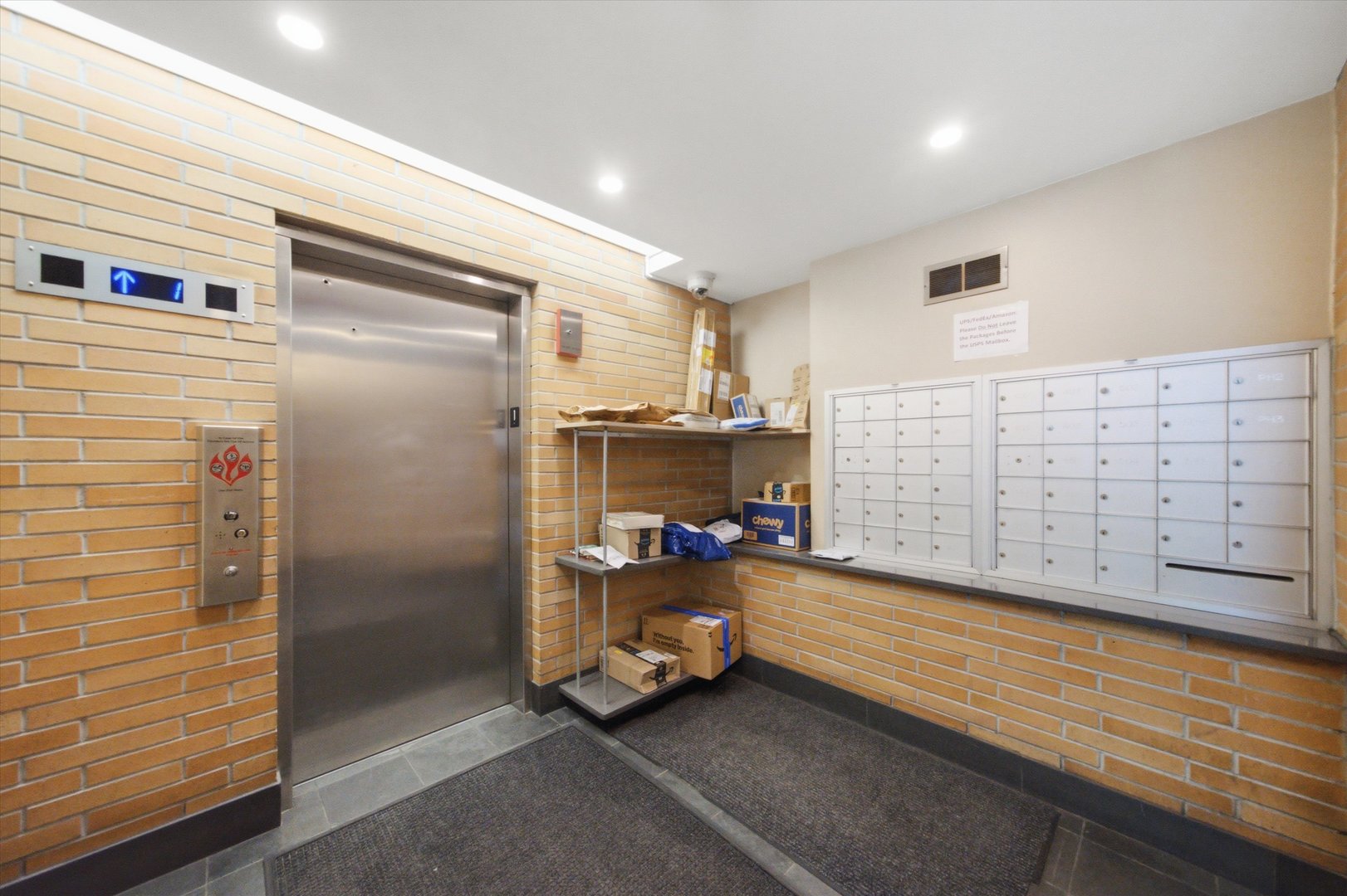 1430 S MICHIGAN Avenue Unit: 409