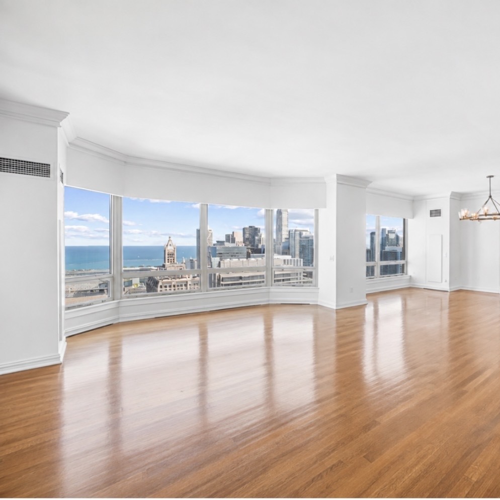 100 E Huron Street Unit: 3504
