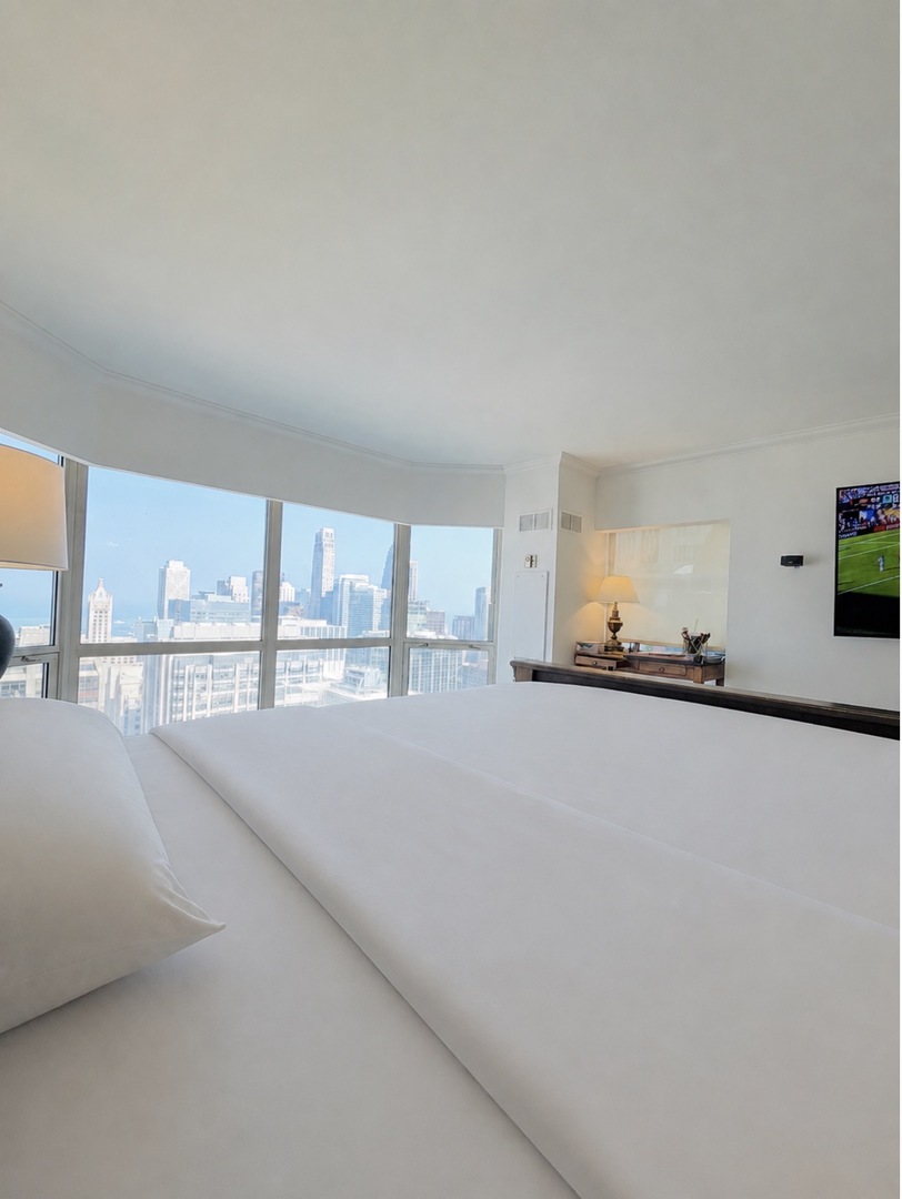 100 E Huron Street Unit: 3504