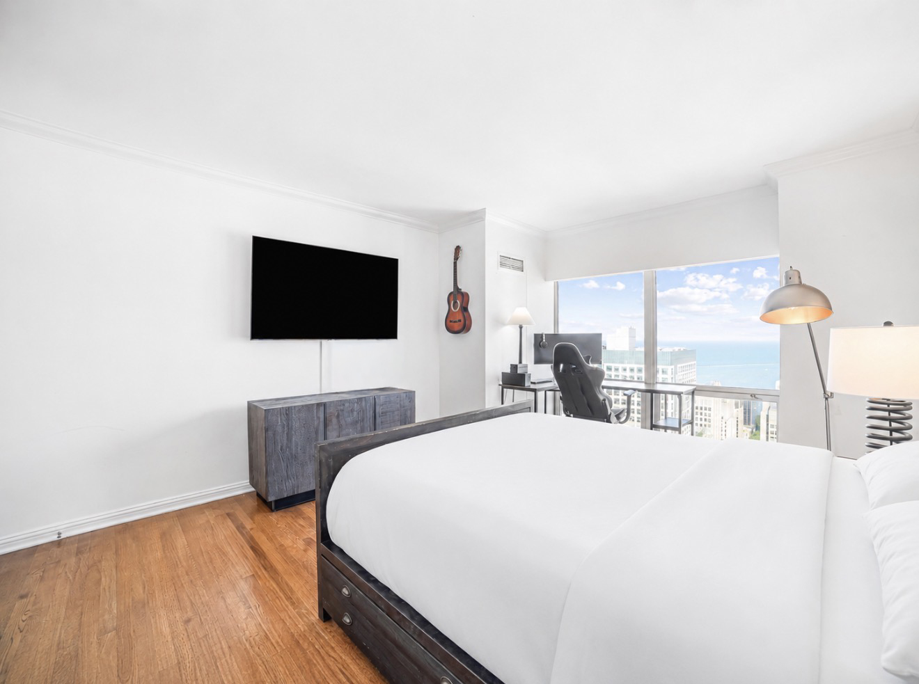 100 E Huron Street Unit: 3504