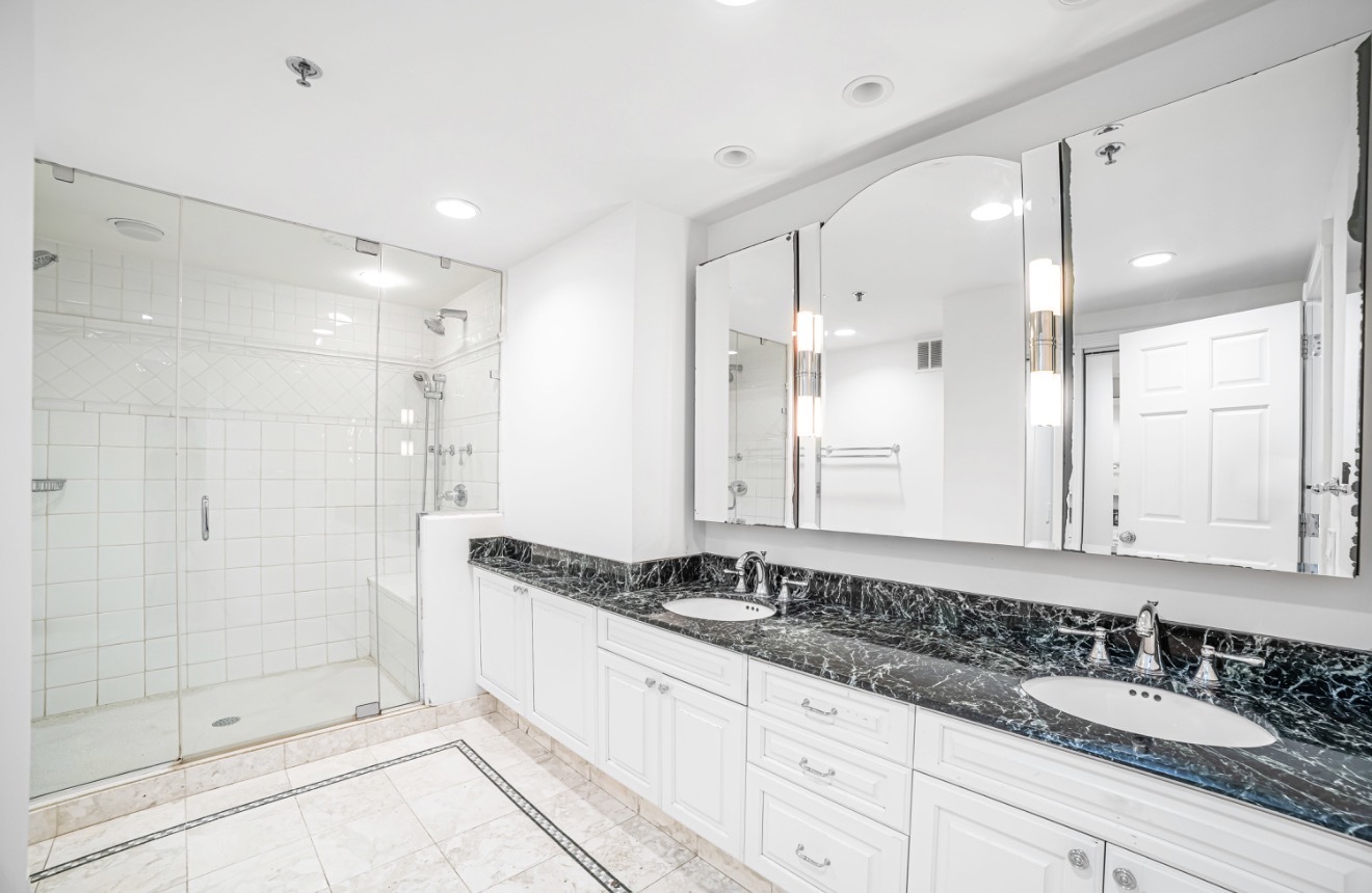 100 E Huron Street Unit: 3504