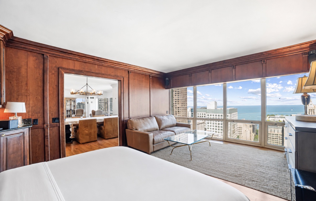 100 E Huron Street Unit: 3504
