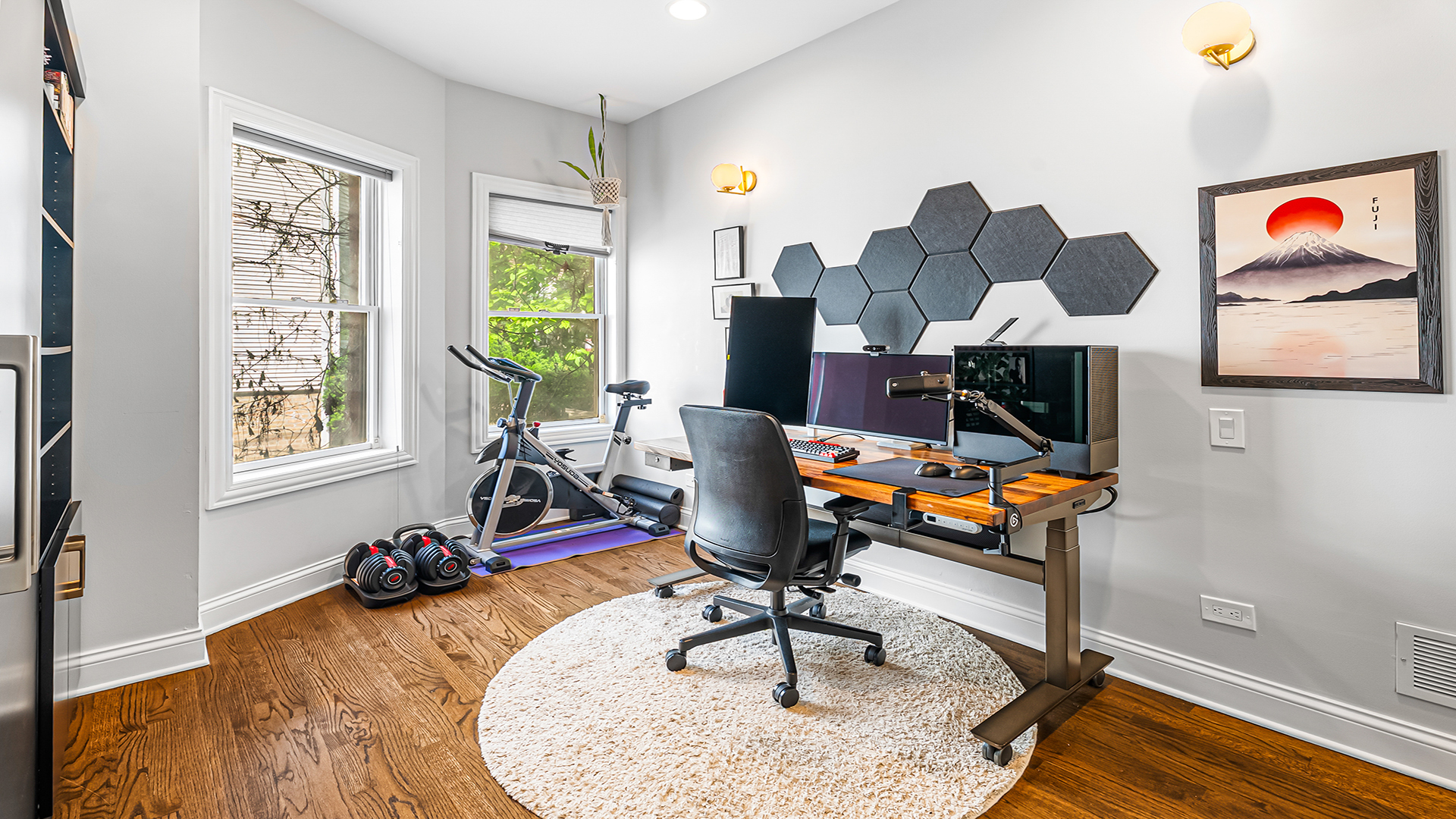 807 W Buckingham Place Unit: 1W