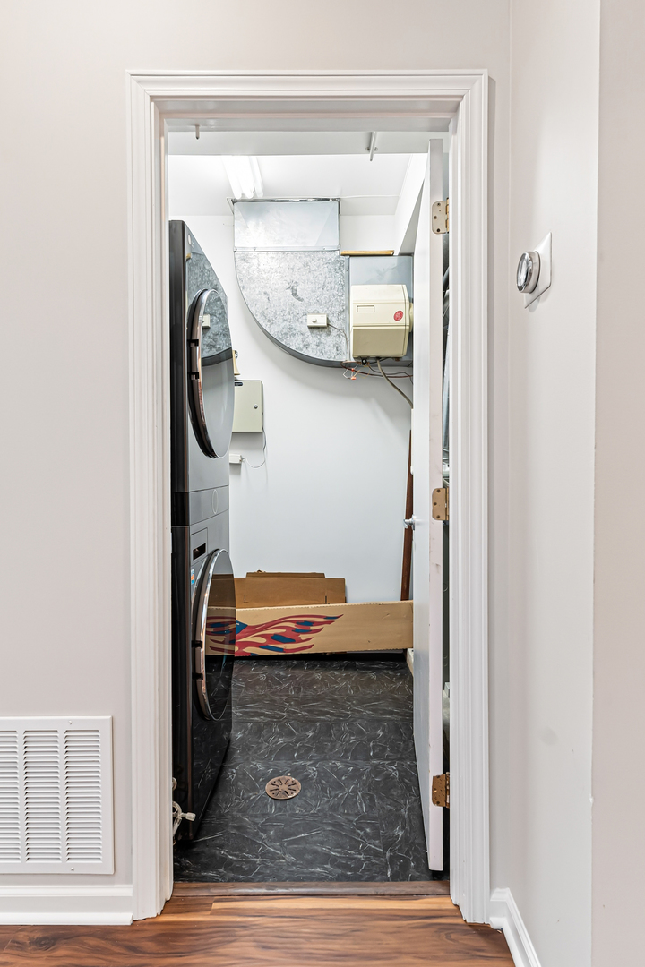 909 W Diversey Parkway Unit: 3W