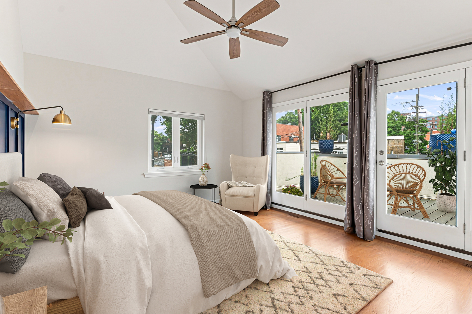909 W Diversey Parkway Unit: 3W