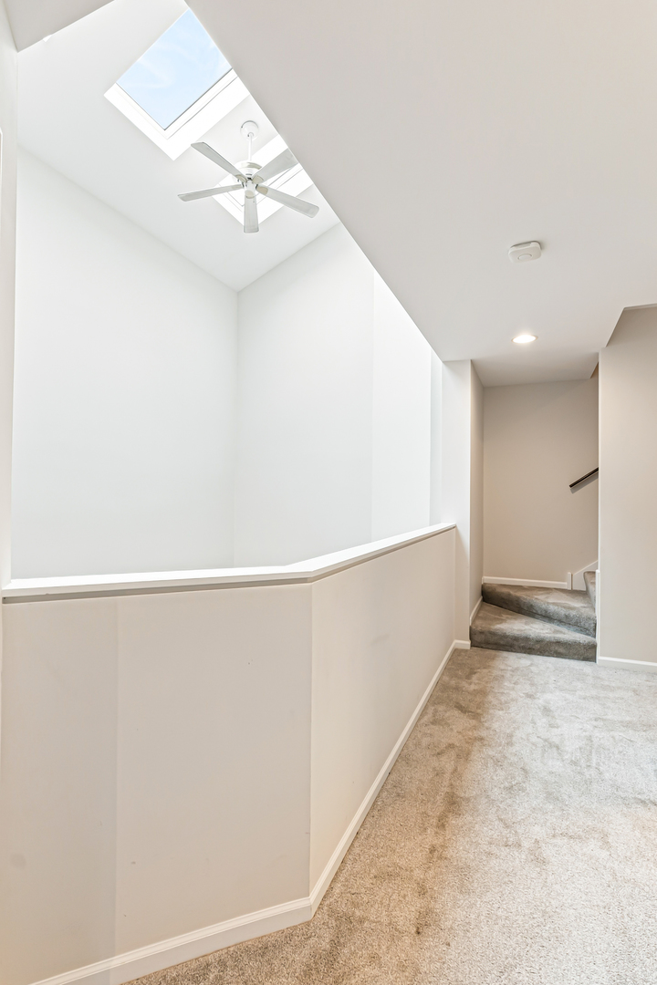 909 W Diversey Parkway Unit: 3W