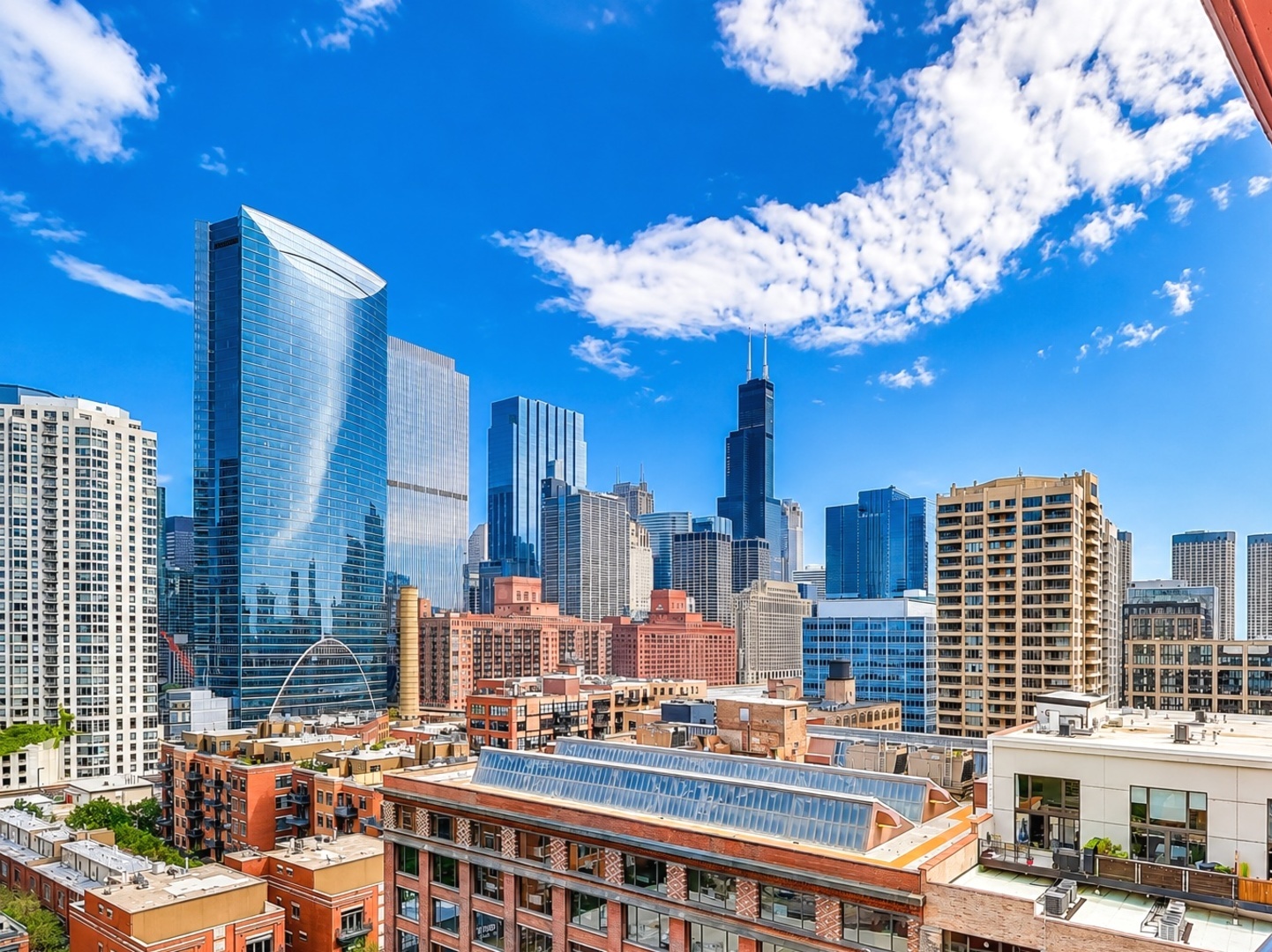 330 N Jefferson St #1403