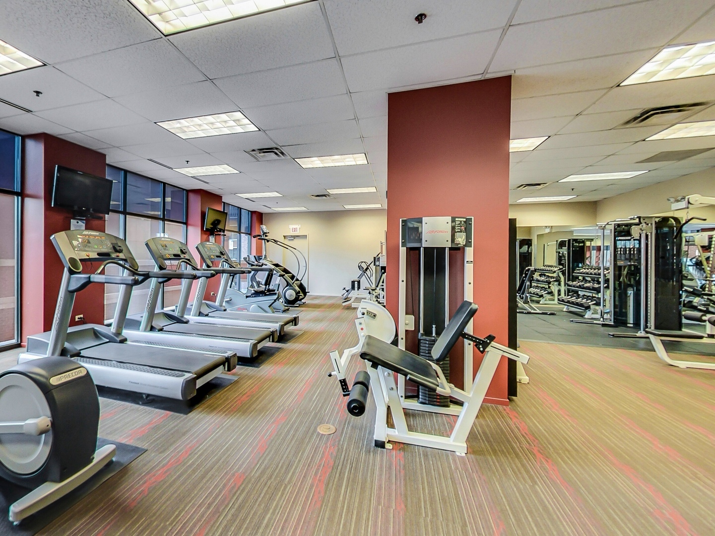 330 N Jefferson St #1403