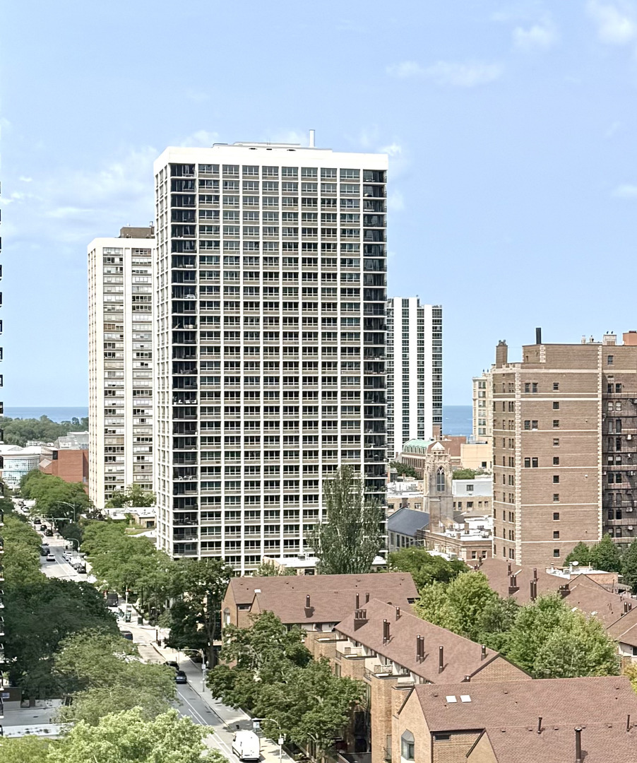 1255 N Sandburg Terrace Unit: 1508