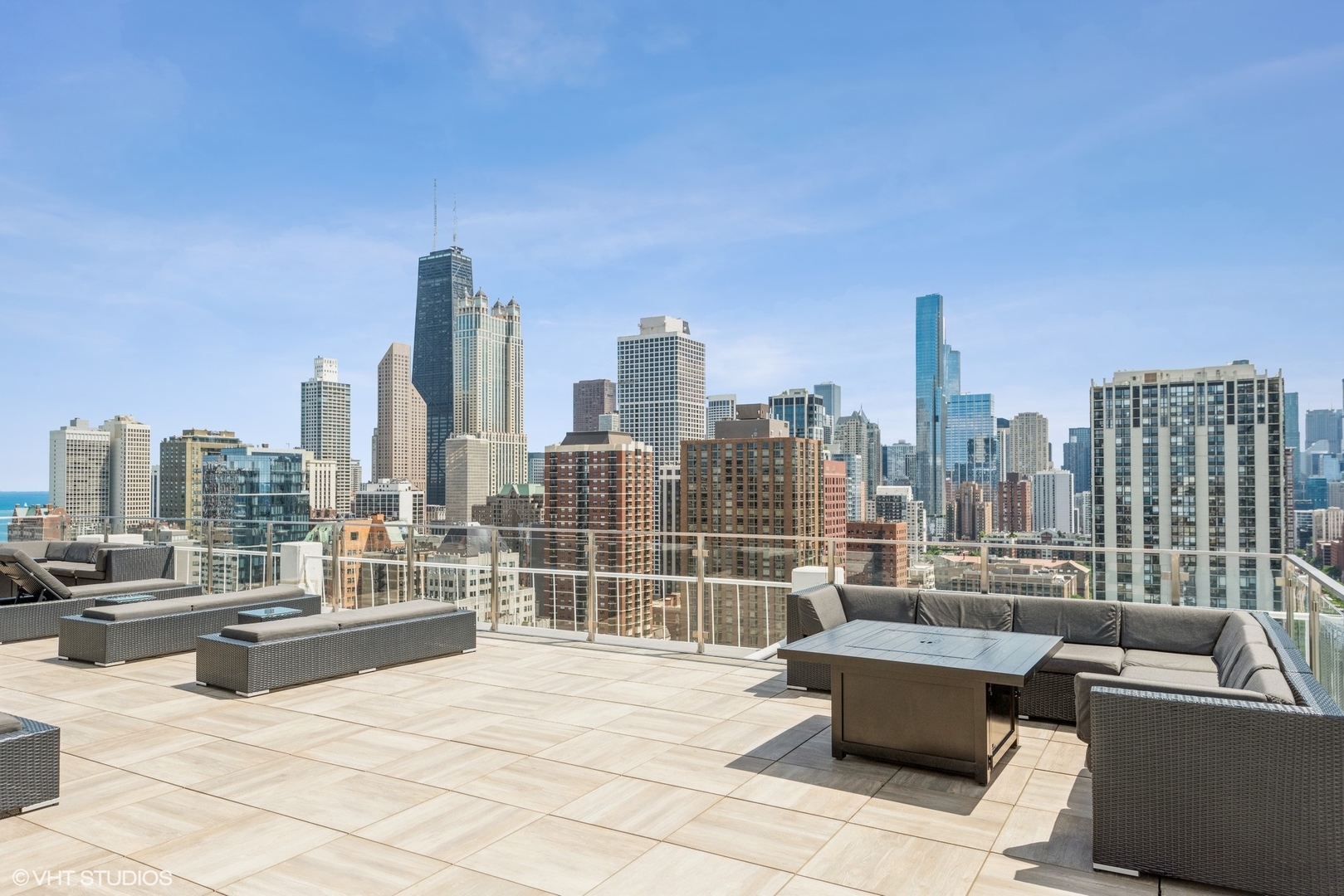 1255 N Sandburg Terrace Unit: 1508