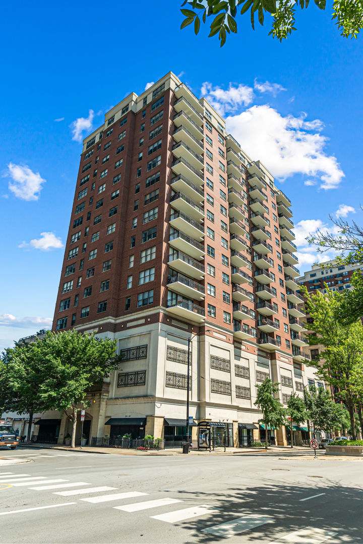 5 E 14th Place Unit: 1304