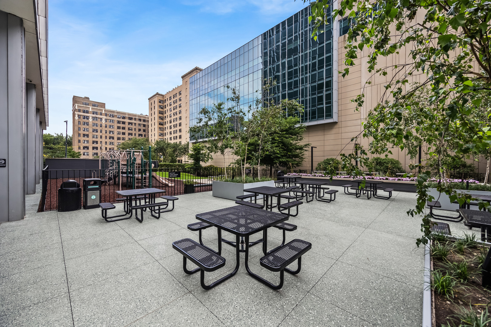 330 W DIVERSEY Parkway Unit: 705