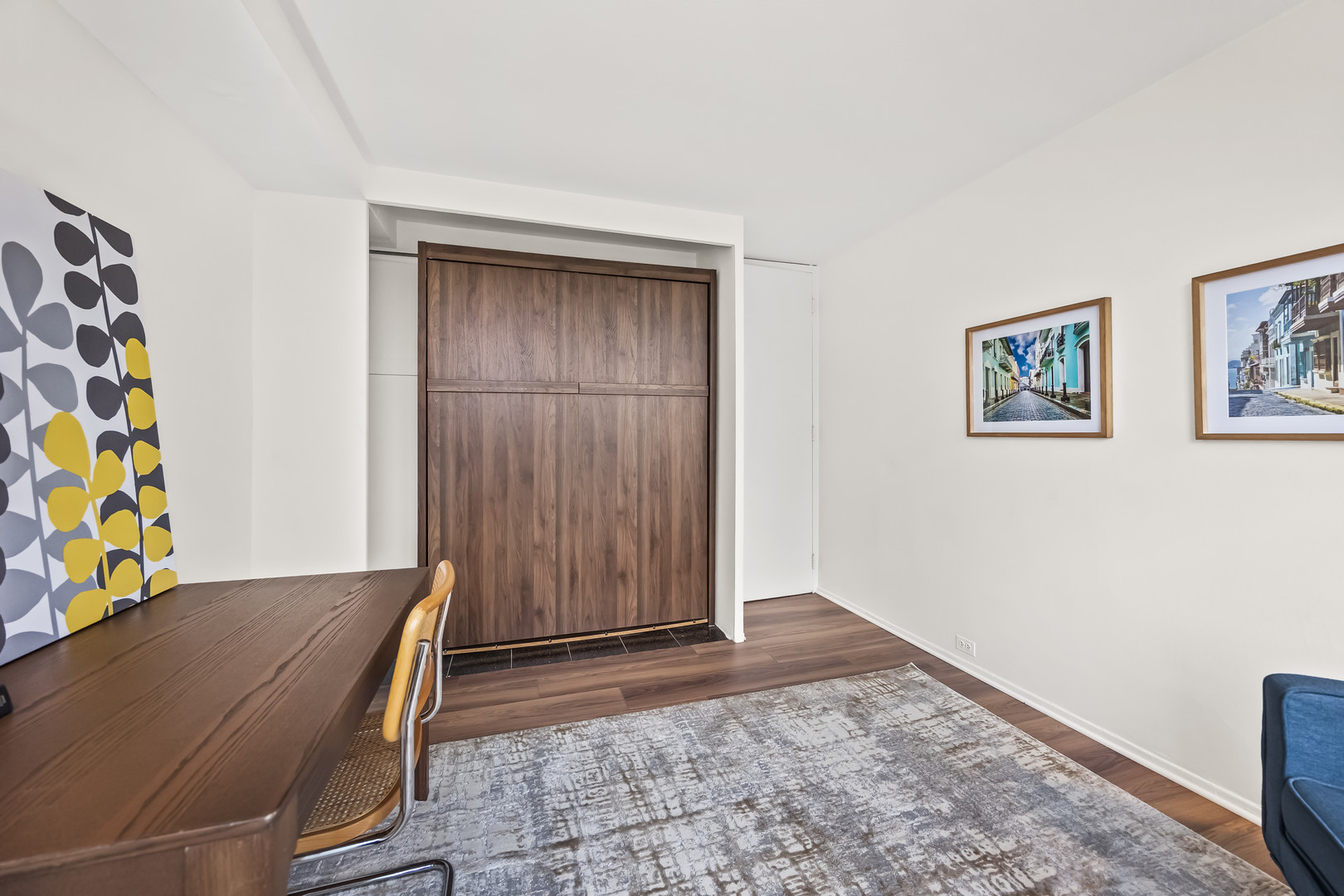 330 W DIVERSEY Parkway Unit: 705
