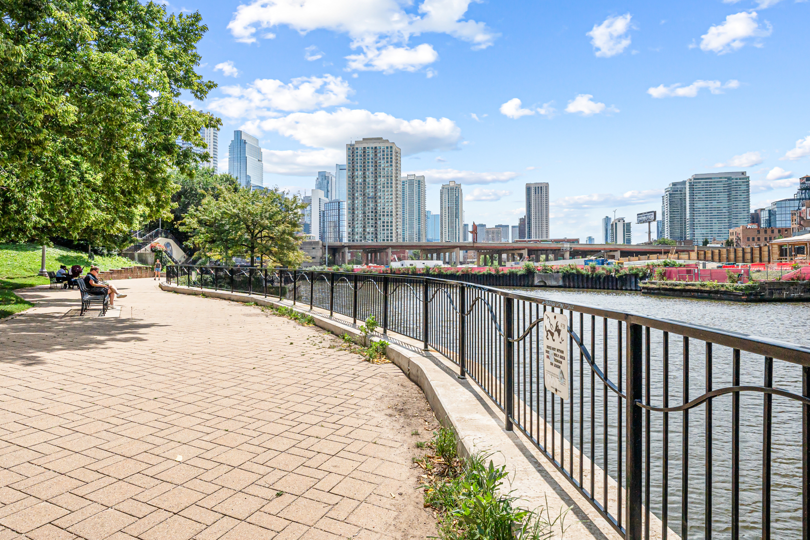 700 N Larrabee Street Unit: 1105