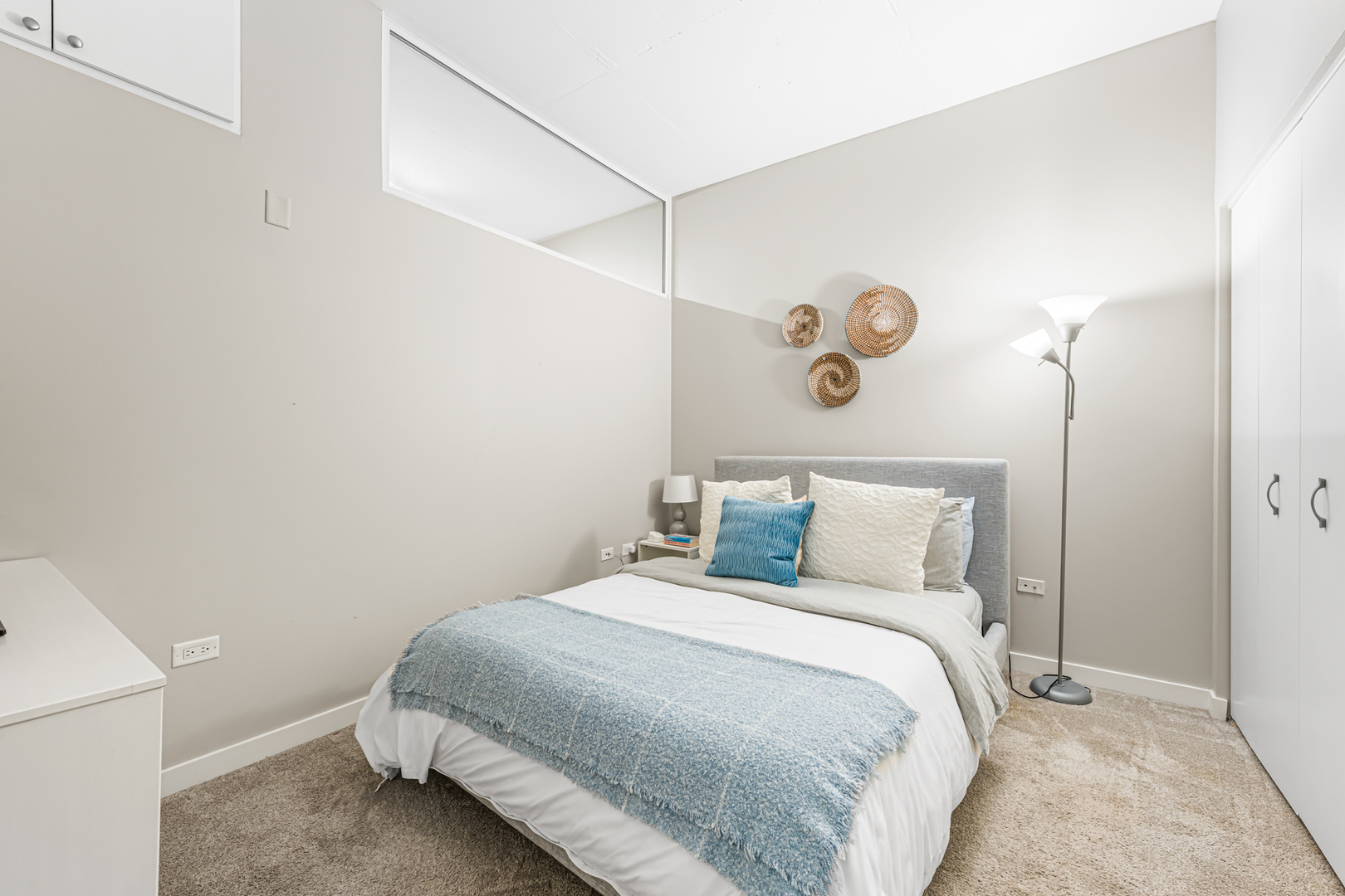 700 N Larrabee Street Unit: 1105
