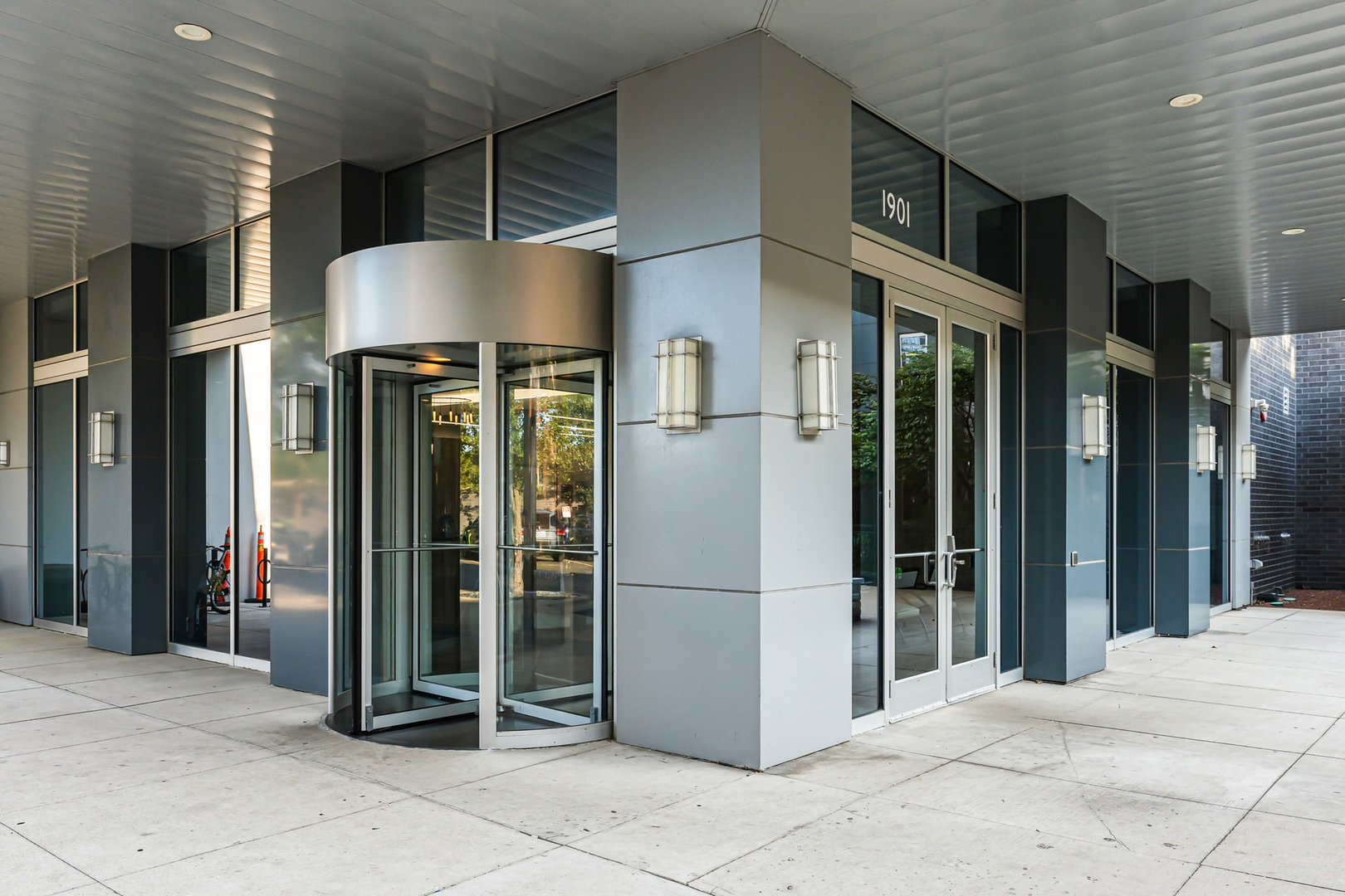 1901 S Calumet Avenue Unit: 2105