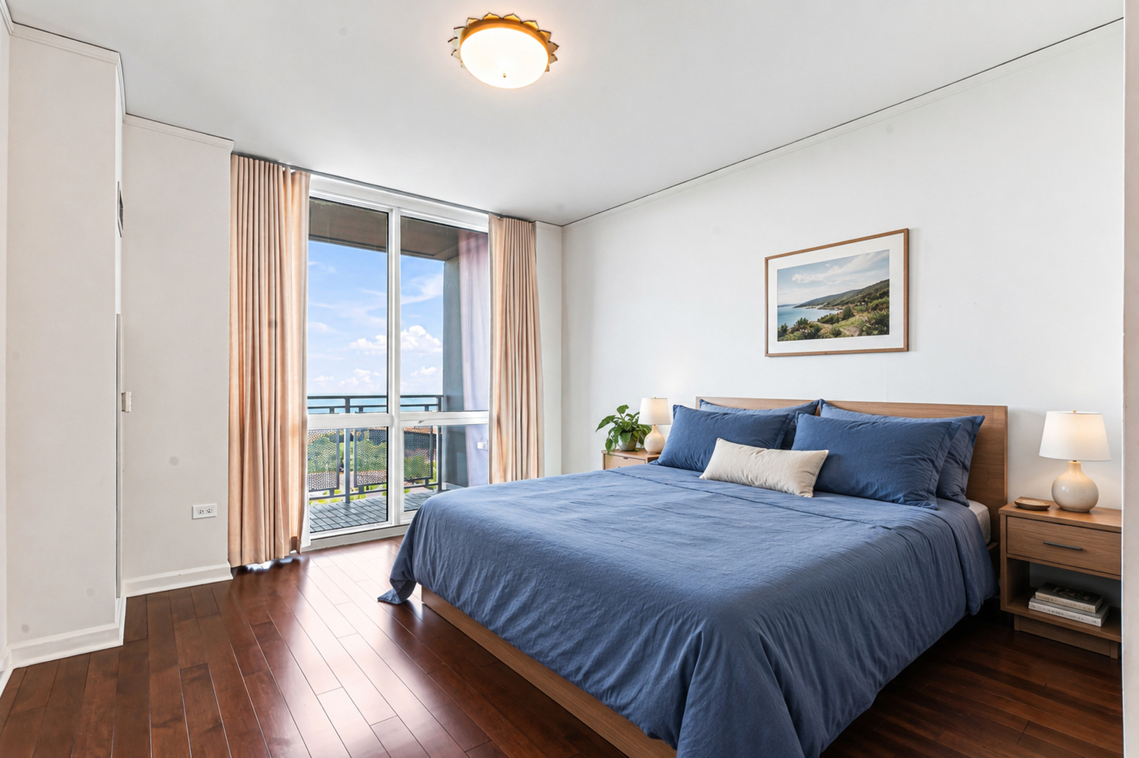 1901 S Calumet Avenue Unit: 2105