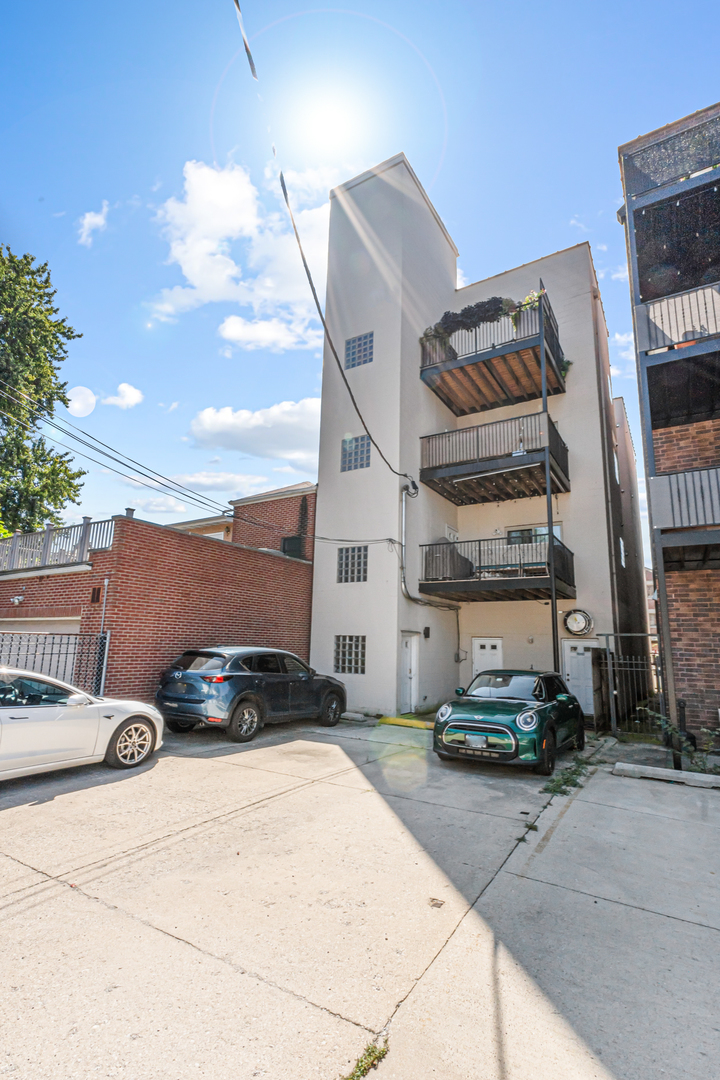 2248 W FOSTER Avenue Unit: 3
