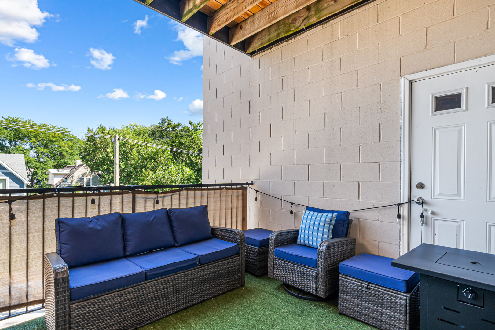 2248 W FOSTER Avenue Unit: 3