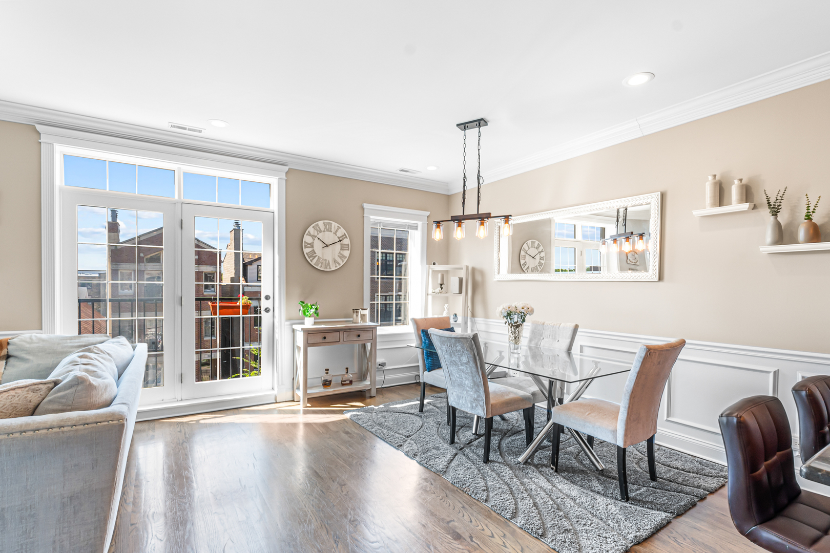 2248 W FOSTER Avenue Unit: 3