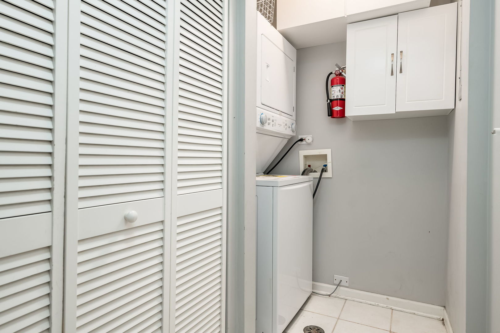 1955 W Melrose Street Unit: 1