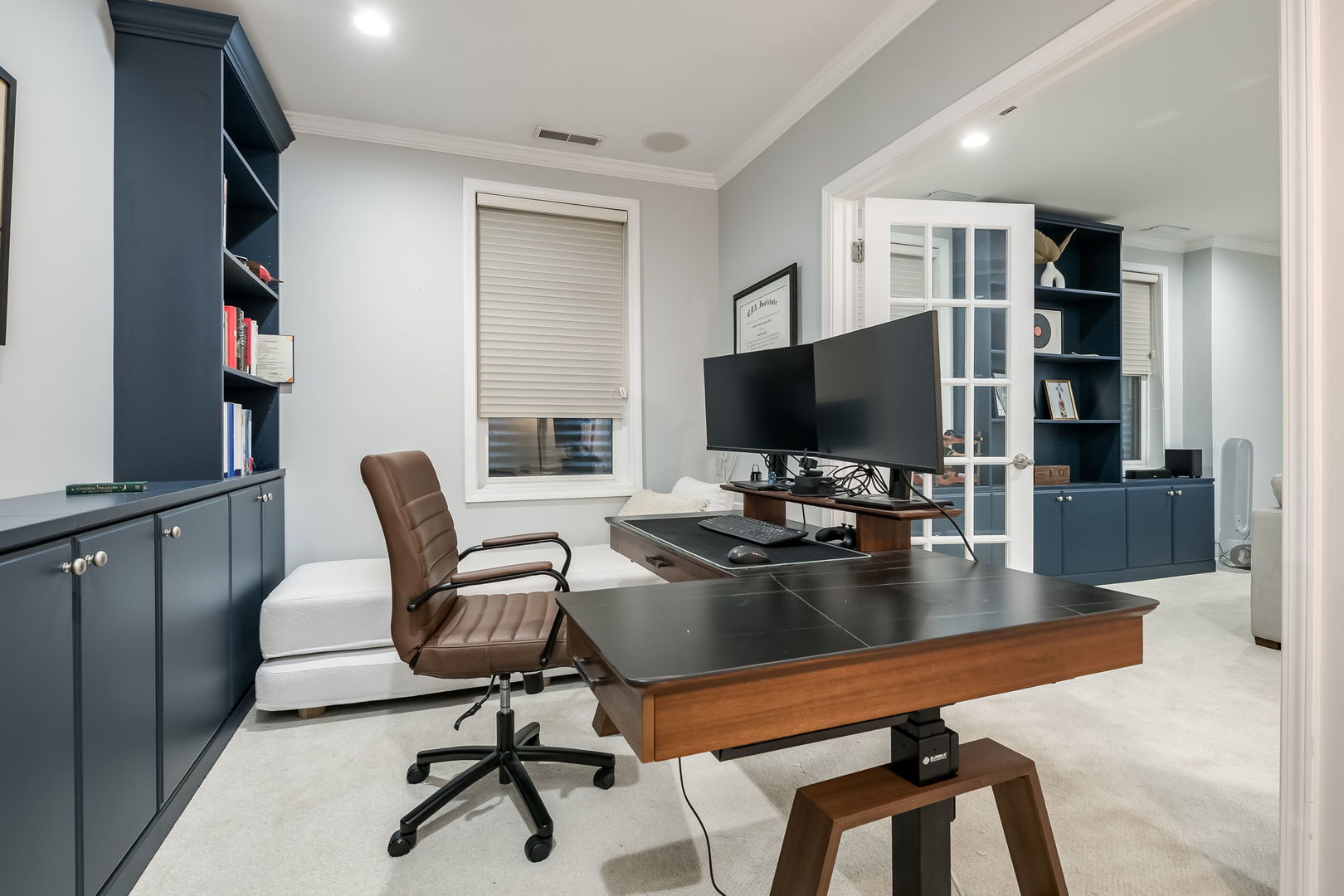 1955 W Melrose Street Unit: 1