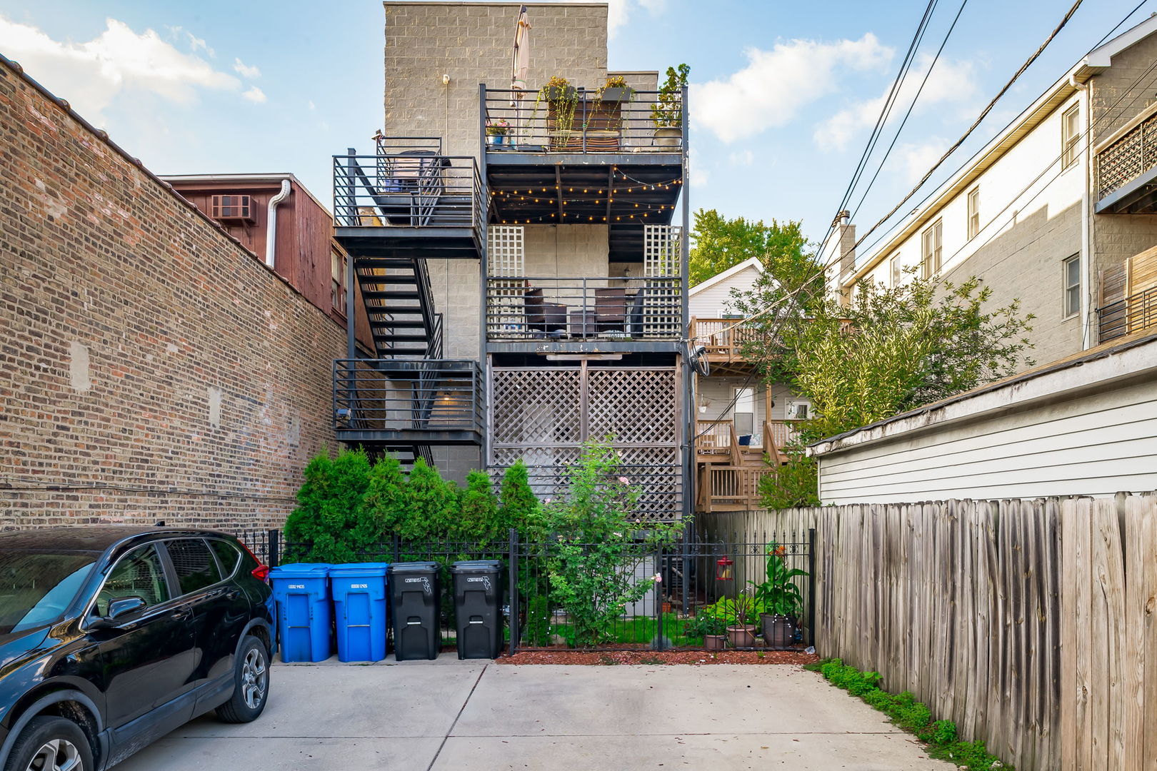 1955 W Melrose Street Unit: 1