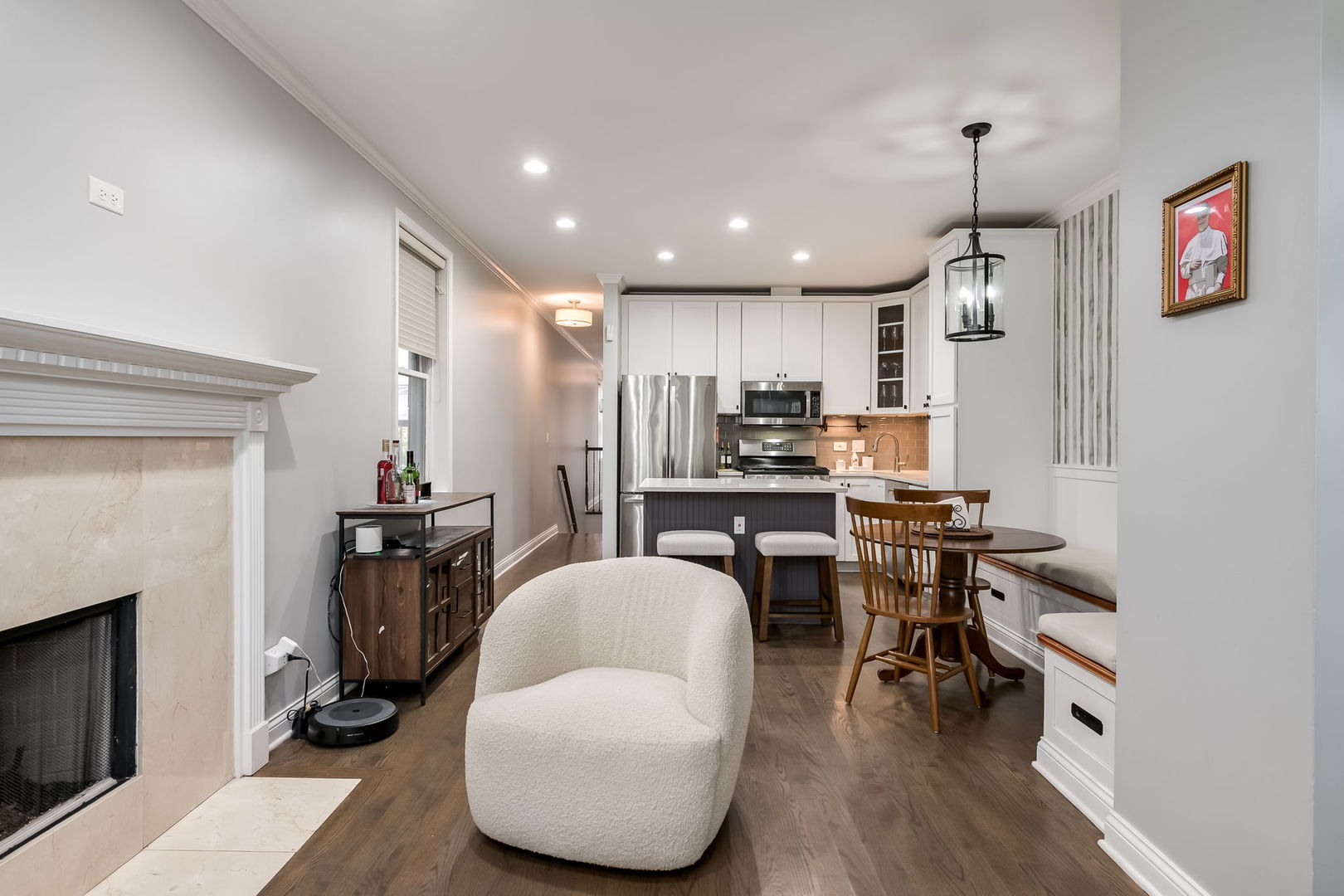 1955 W Melrose Street Unit: 1