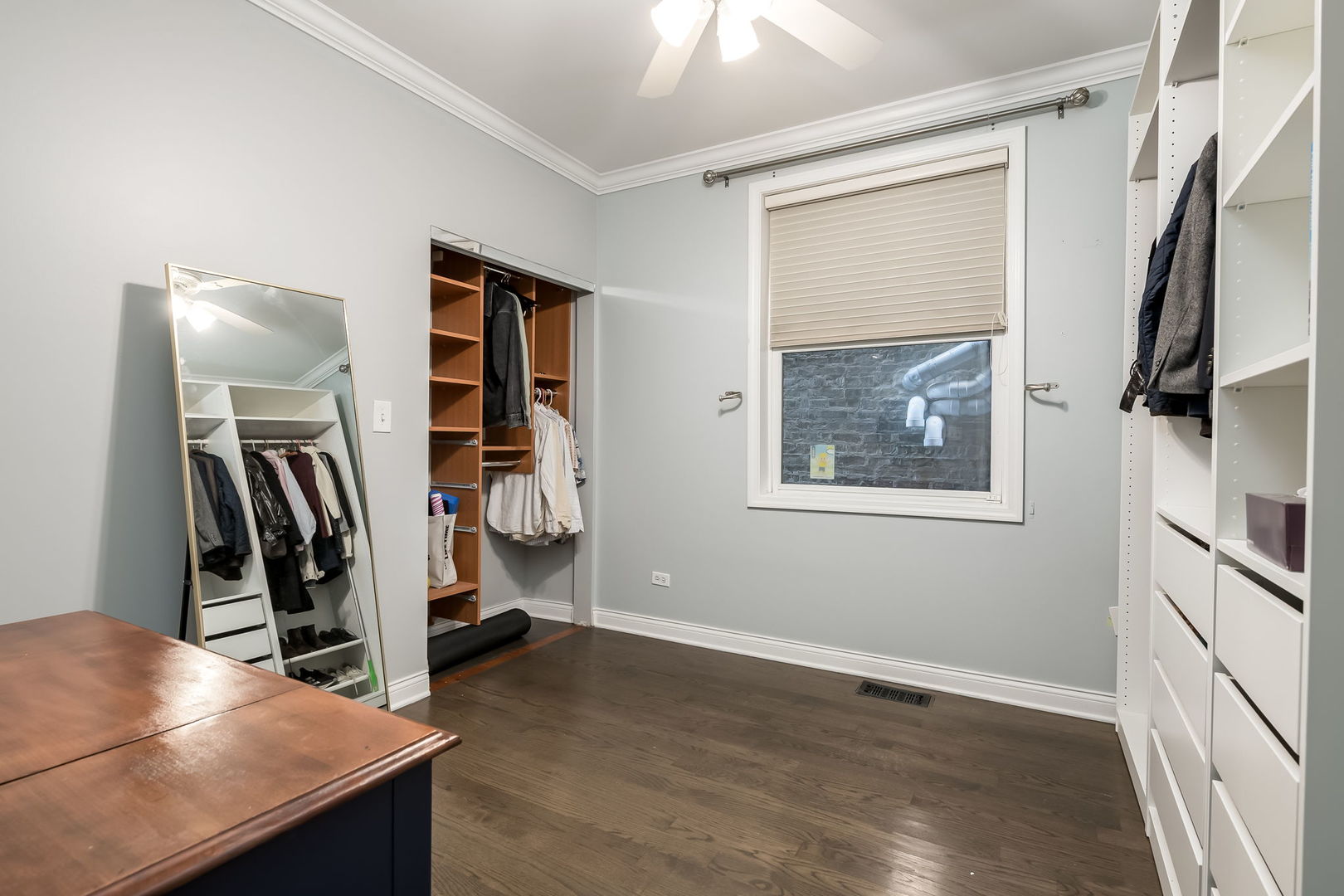 1955 W Melrose Street Unit: 1
