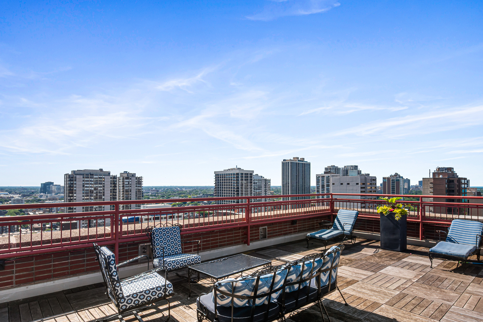 1325 N State Parkway Unit: 6D