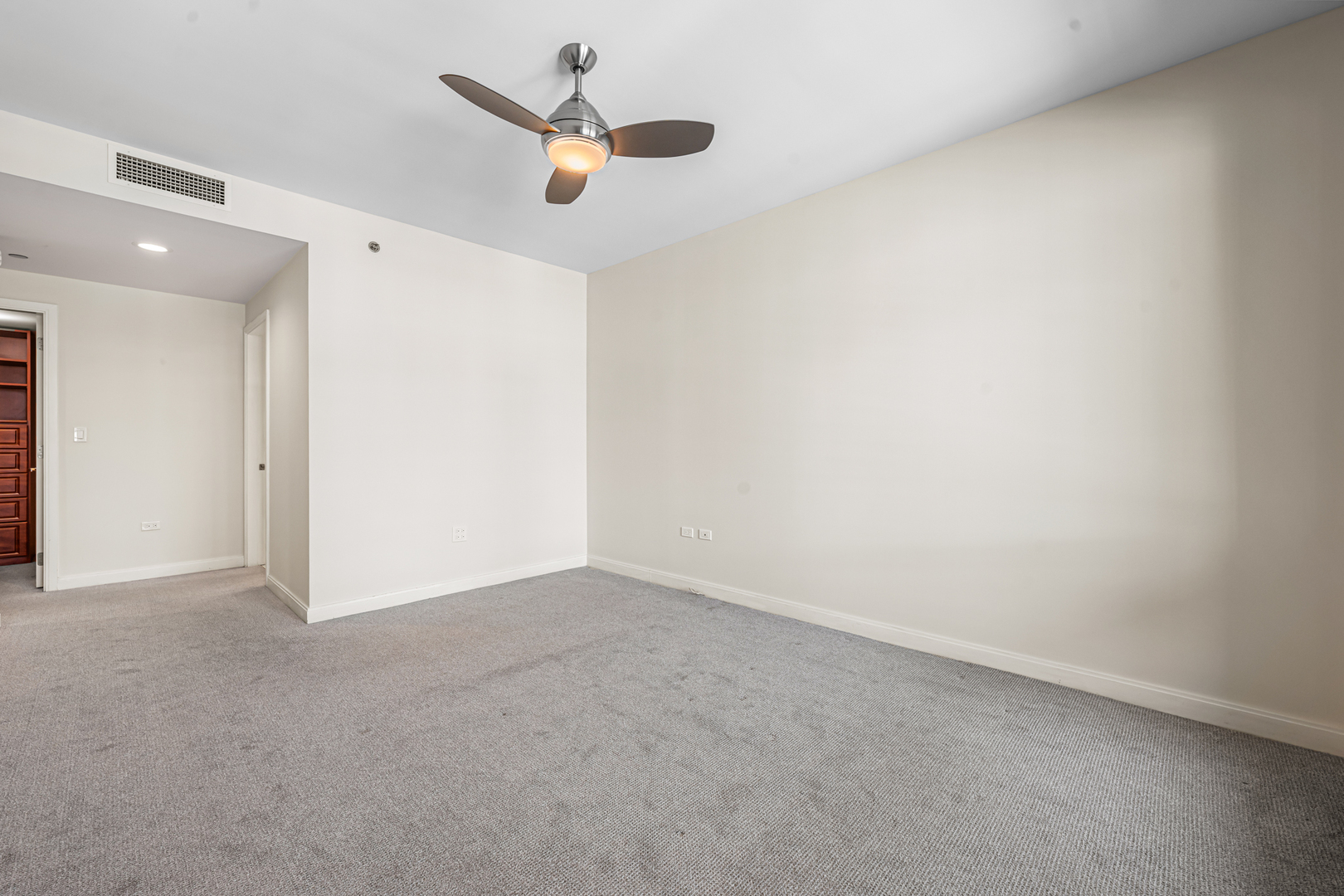 130 N Garland Court Unit: 3102