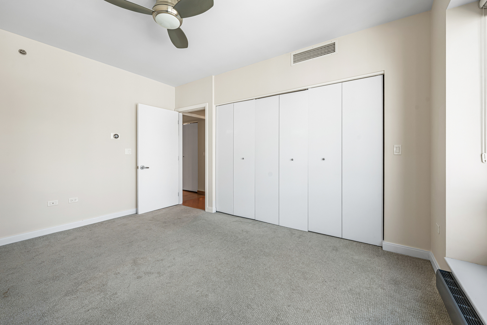 130 N Garland Court Unit: 3102