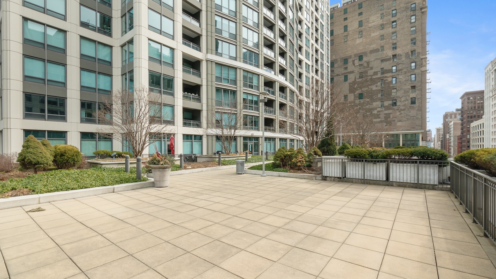 130 N Garland Court Unit: 3102