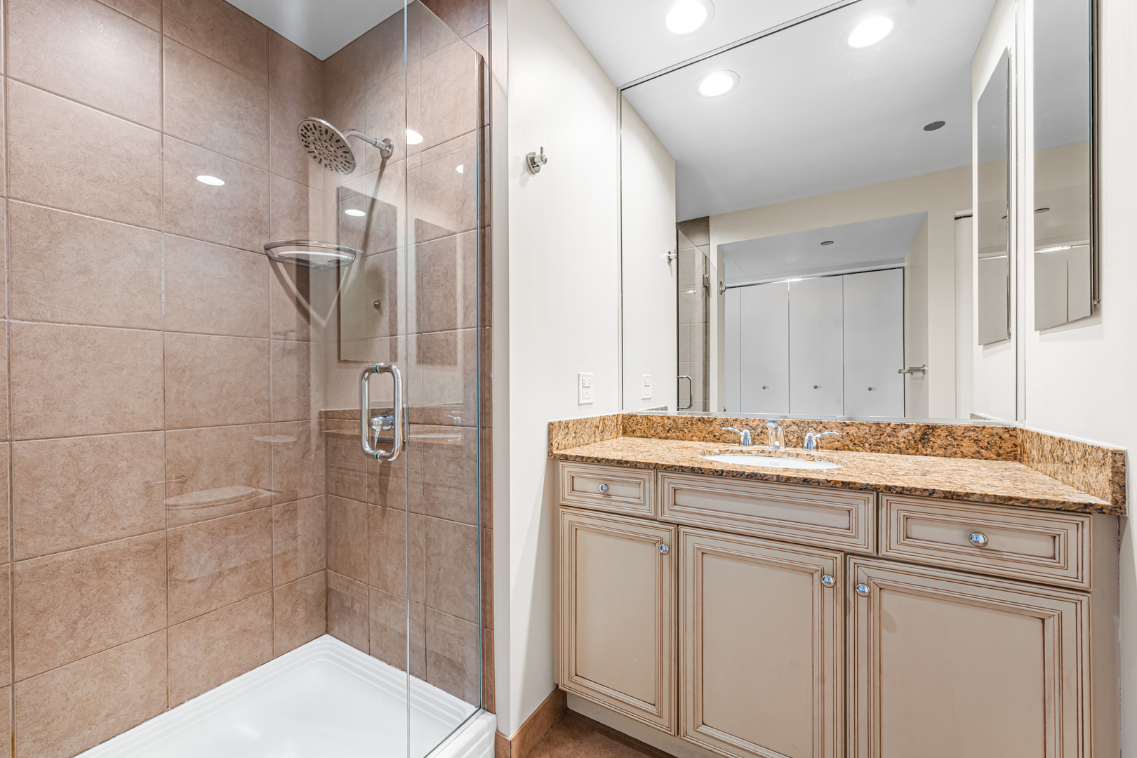 130 N Garland Court Unit: 3102
